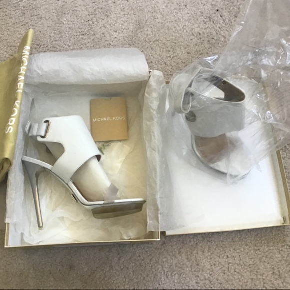 Michael Kors - Picture 15 of 16